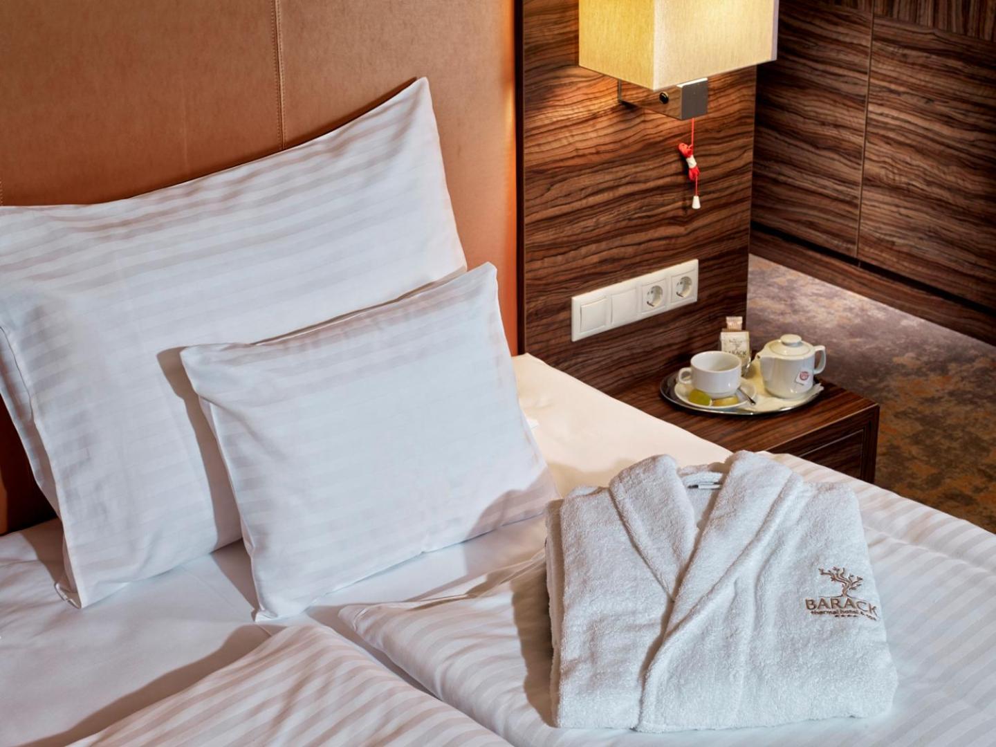 Barack Thermal Hotel And Spa Тисакечке Экстерьер фото